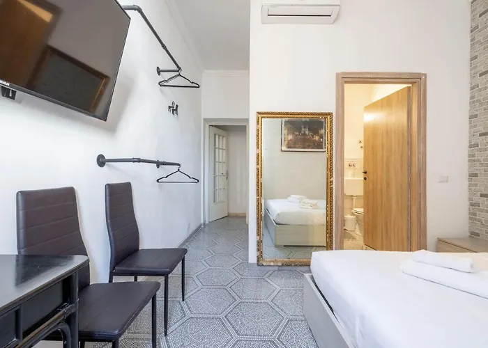 Vg Piazza Navona 5 Stelle Montecitorio Rome